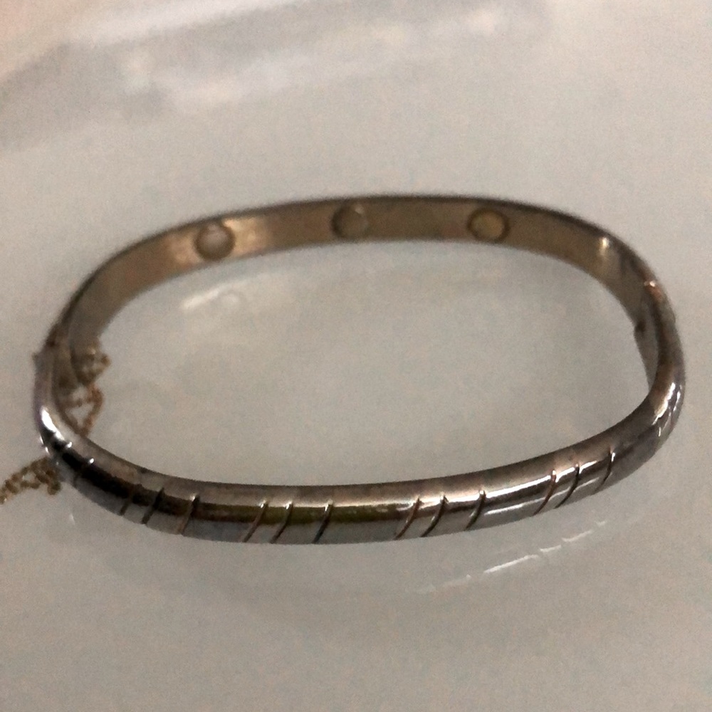 Elegant ‘silver’ bangle S
